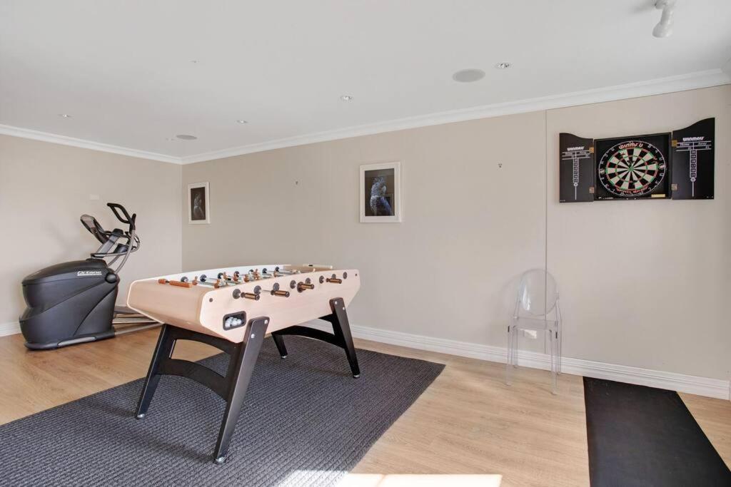 The Parish House With Pool, Bbq And Pizza Oven Apartment Whangaparaoa Bagian luar foto